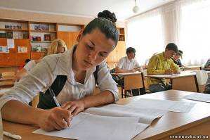 Картинка к материалу: «Дворівневі тести з української та математики відмінили»